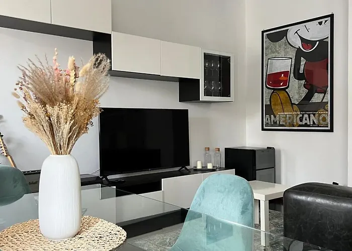 Delightful Within Walking Distance Of The Center *