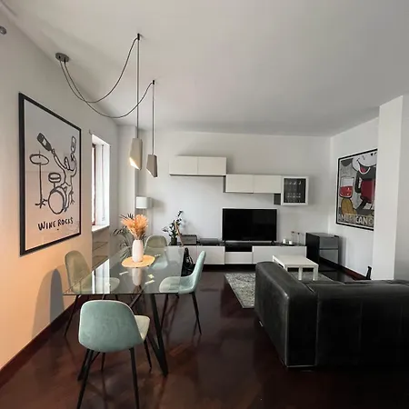 Delightful Within Walking Distance Of The Center * Turyn